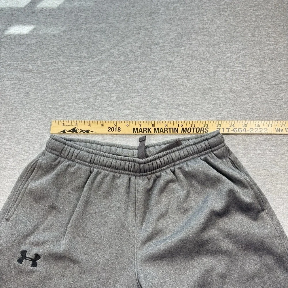 Under Armour Storm Boy's Gray Athletic Pants Sweatpants Size YXL Comfort Loose
